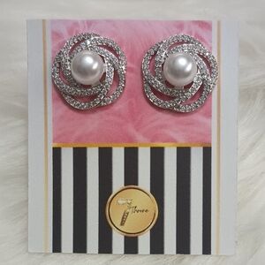 Elegant Silver and White Pearl Earrings